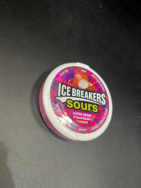 Ice breakers Sours Mixed Berry Strawberry Cherry